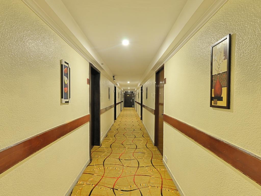 Hotel Gokulam Park Chennai Bagian luar foto