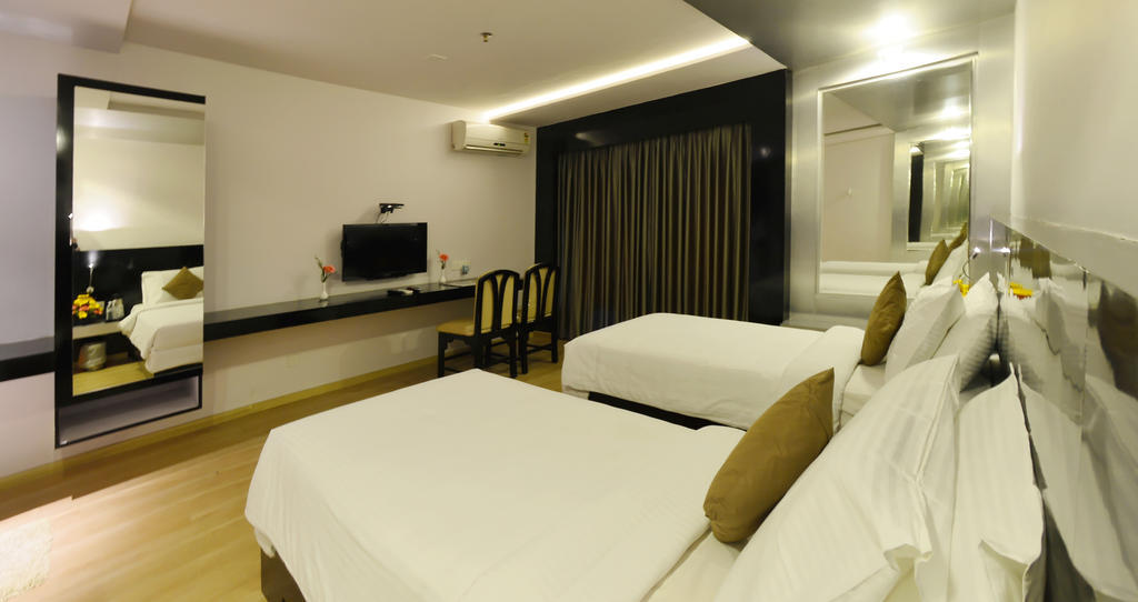 Hotel Gokulam Park Chennai Bagian luar foto